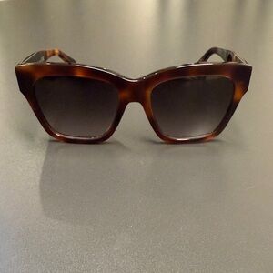Celine Triomphe 09 Sunglasses in Acetate, classic havana tortoise shell